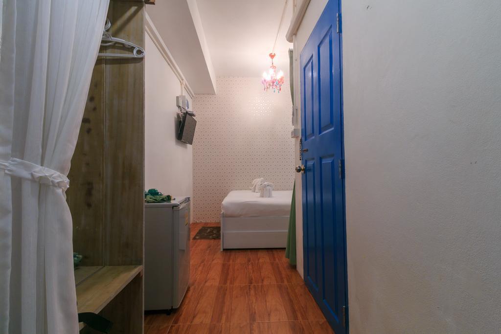 Frog House Bed & Breakfast (Adults Only) Patong Zewnętrze zdjęcie