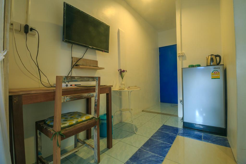 Frog House Bed & Breakfast (Adults Only) Patong Zewnętrze zdjęcie