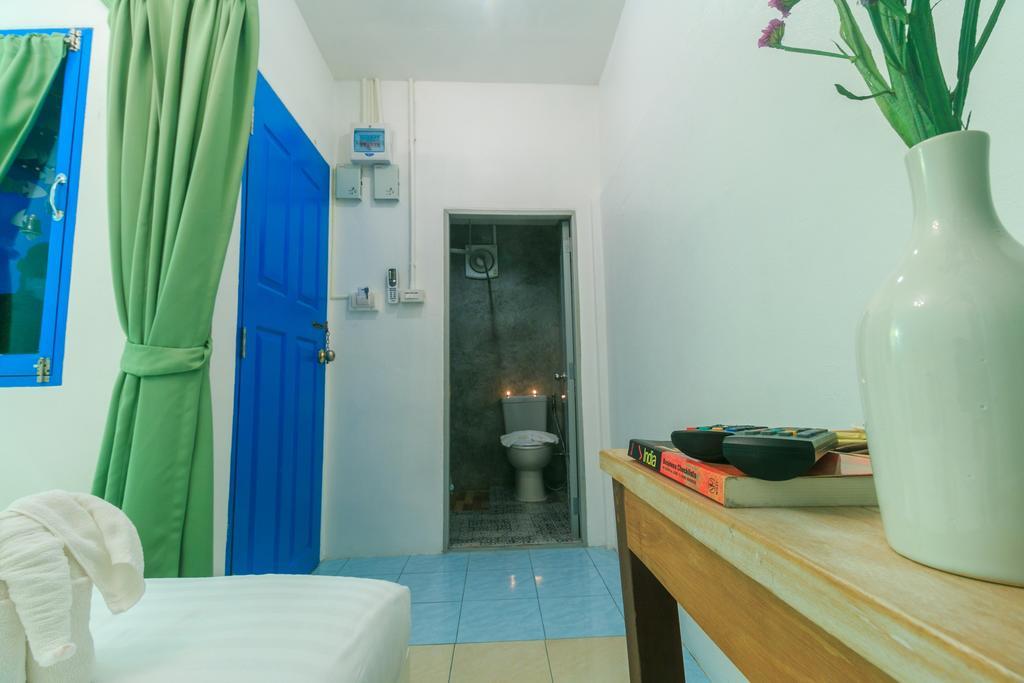 Frog House Bed & Breakfast (Adults Only) Patong Zewnętrze zdjęcie