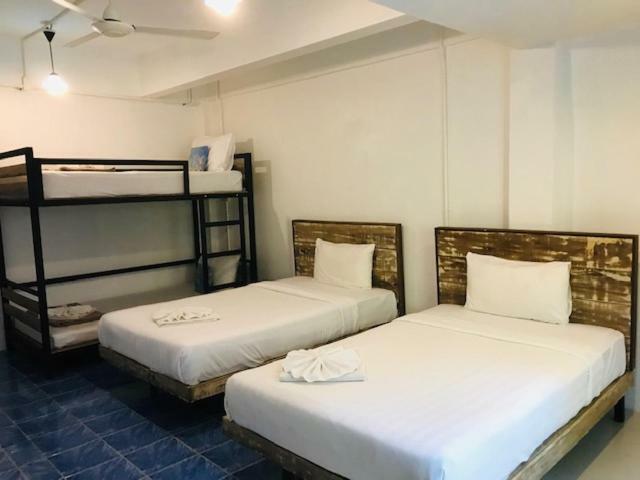 Frog House Bed & Breakfast (Adults Only) Patong Zewnętrze zdjęcie