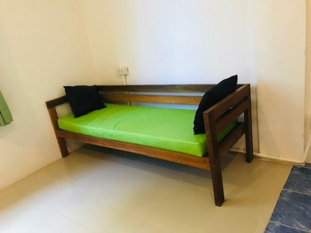 Frog House Bed & Breakfast (Adults Only) Patong Zewnętrze zdjęcie